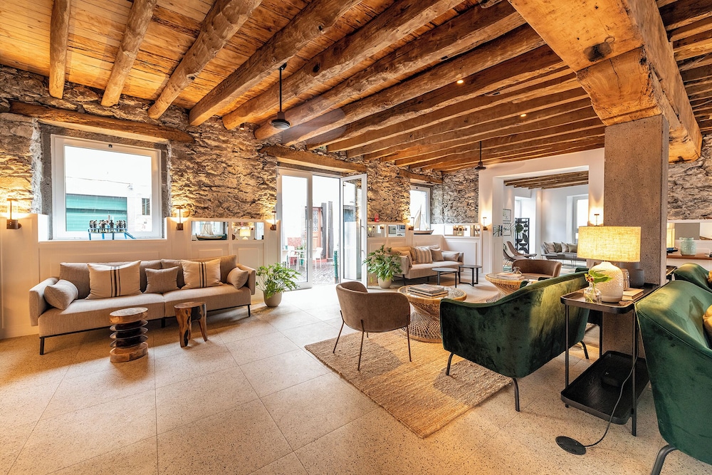 Pestana Fisherman Village — Hotel building in Funchal, Madeira