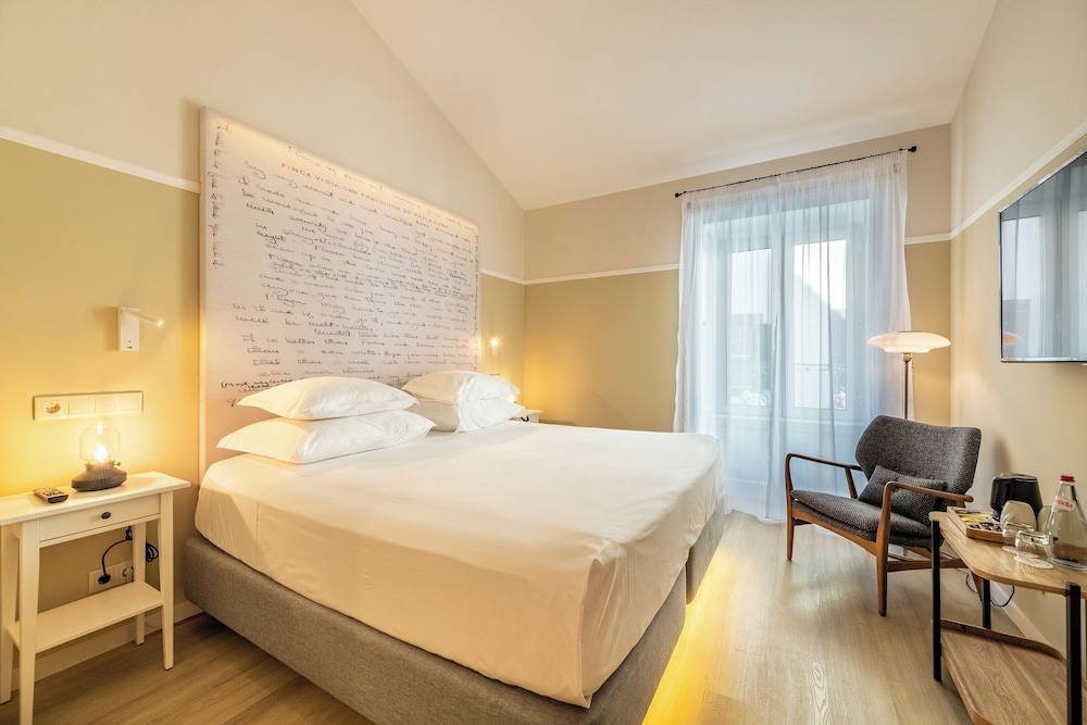 Pestana Fisherman Village — Hotel rooms in Funchal, Madeira