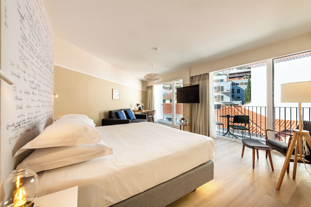 Pestana Fisherman Village — Hotel rooms in Funchal, Madeira