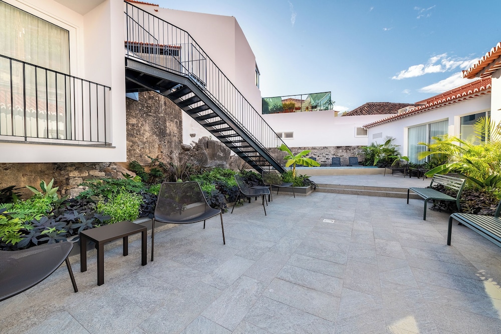 Pestana Fisherman Village — Swimming pool in Funchal, Madeira