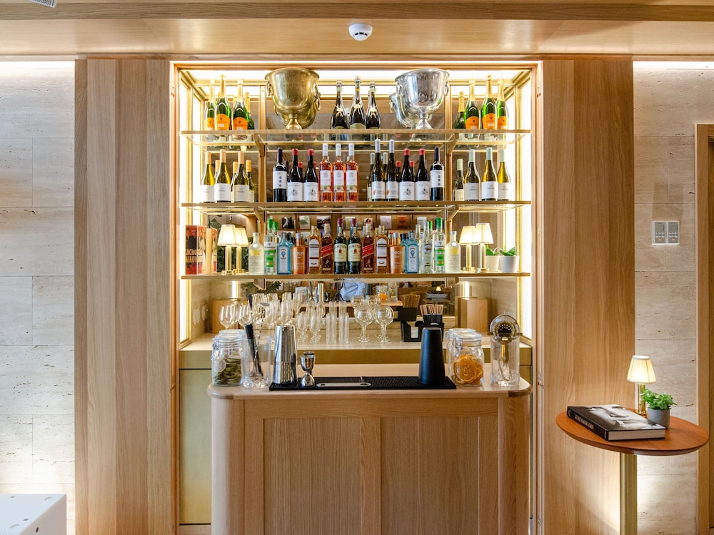 Browns Avenue Hotel — Restaurant & bars in Lisbon, Lisboa