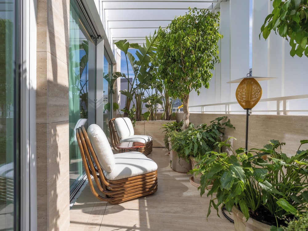Browns Avenue Hotel — Hotel building in Lisbon, Lisboa