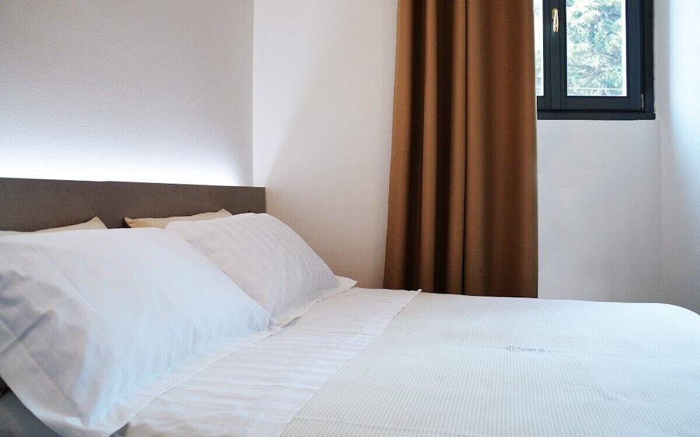Il Loggiato dei Serviti — Hotel rooms in Como, Lombardy