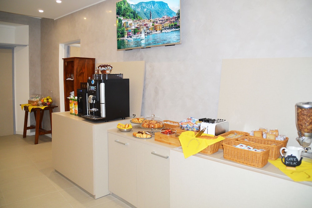 Il Loggiato dei Serviti — Restaurant & bars in Como, Lombardy