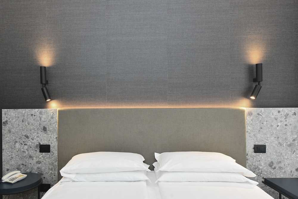 Hotel Eden — Hotel rooms in Jesolo, Veneto