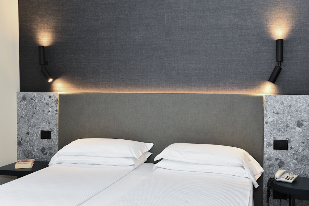 Hotel Eden — Hotel rooms in Jesolo, Veneto