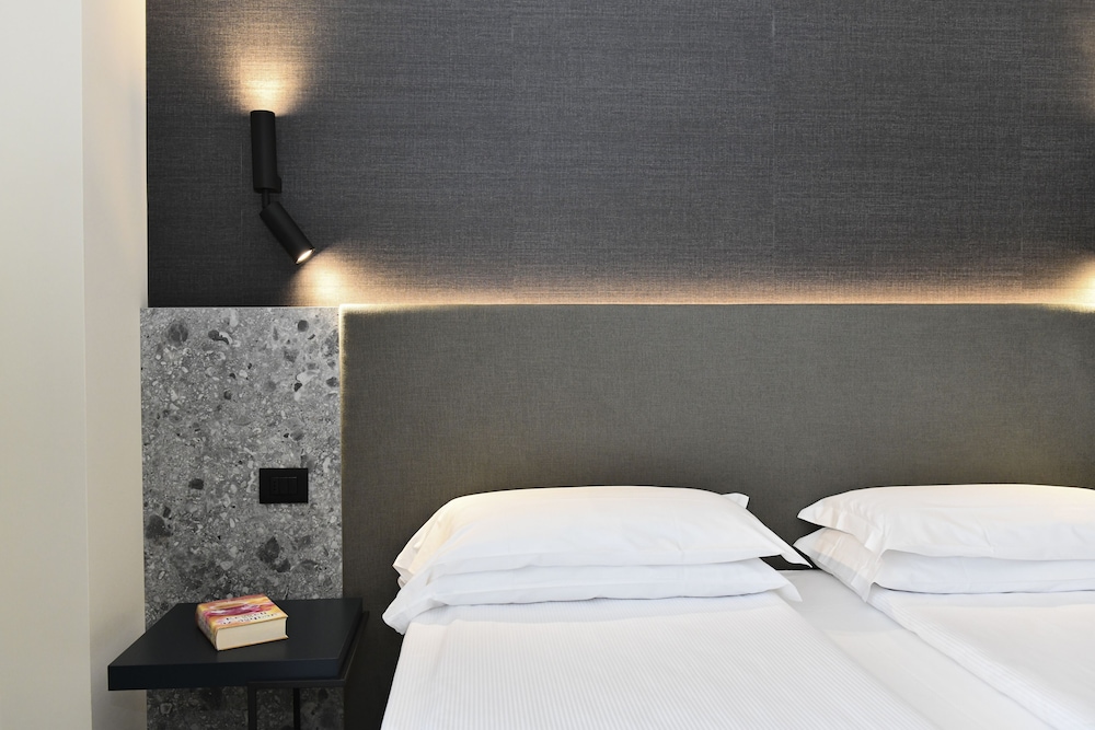 Hotel Eden — Hotel rooms in Jesolo, Veneto