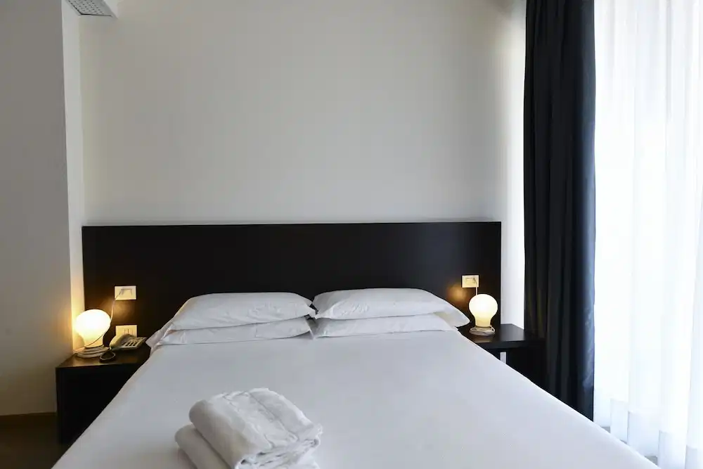 Hotel Eden — Hotel rooms in Jesolo, Veneto