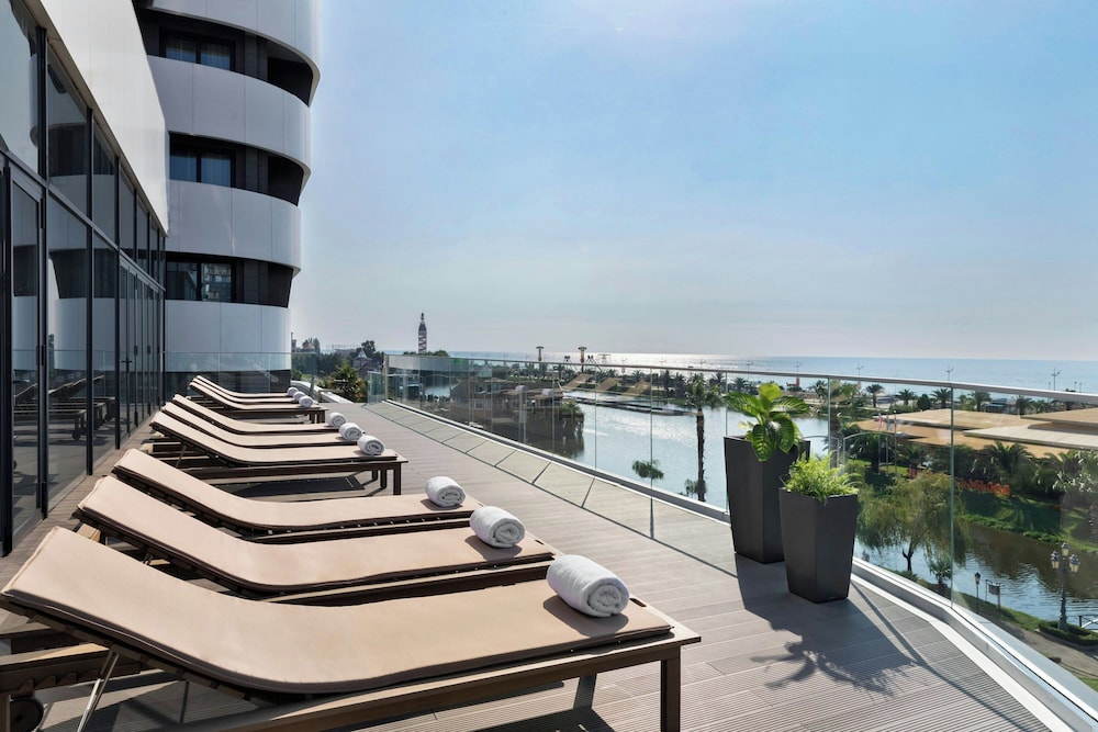 Courtyard By Marriott Batumi - zdjęcie 4