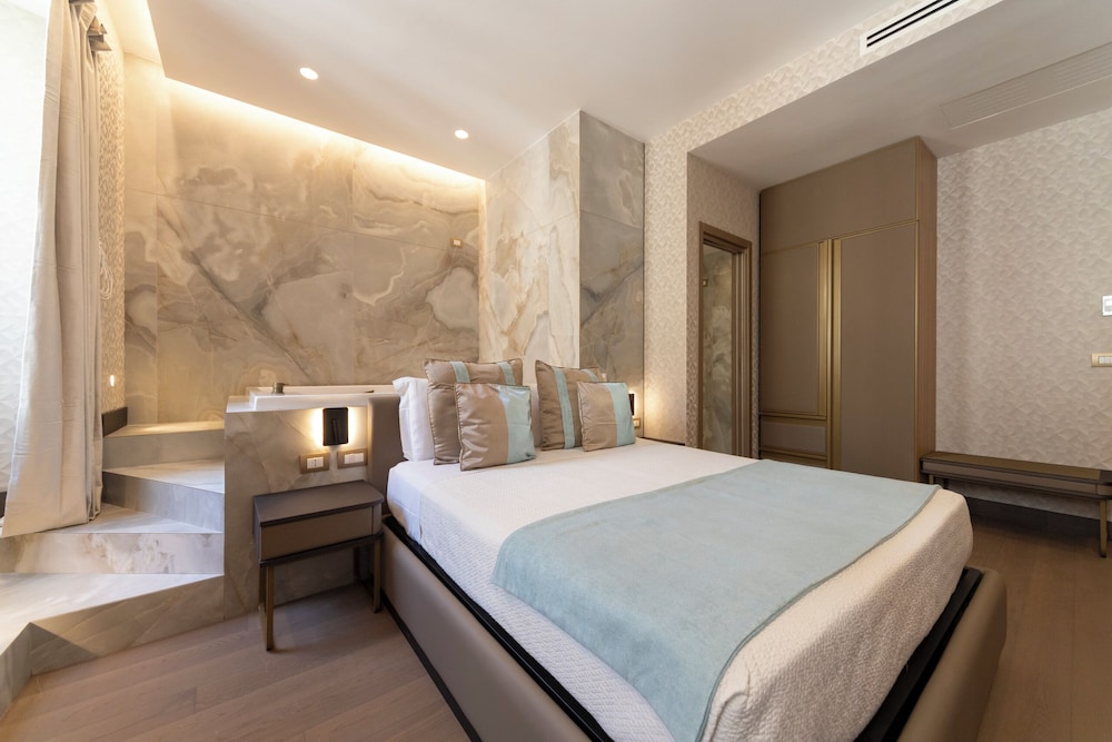 San Carlo Suite — Hotel rooms in Rome, Lazio