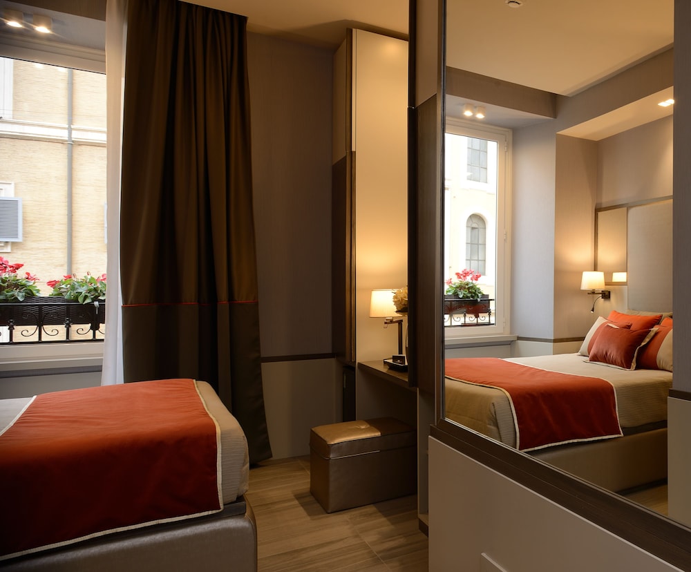 San Carlo Suite — Hotel rooms in Rome, Lazio