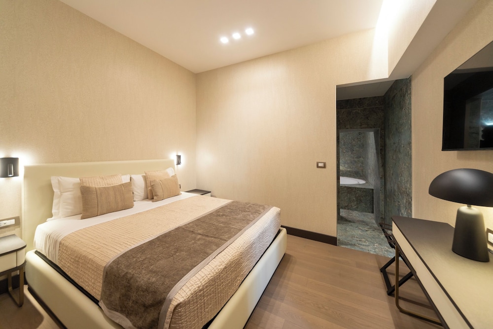 San Carlo Suite — Hotel rooms in Rome, Lazio