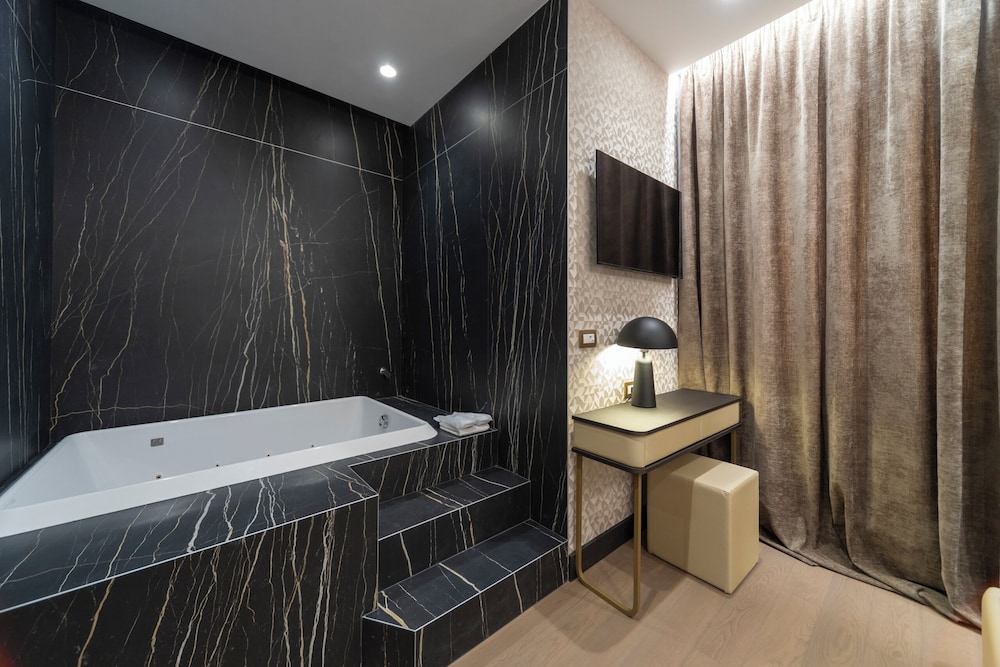San Carlo Suite — Hotel rooms in Rome, Lazio
