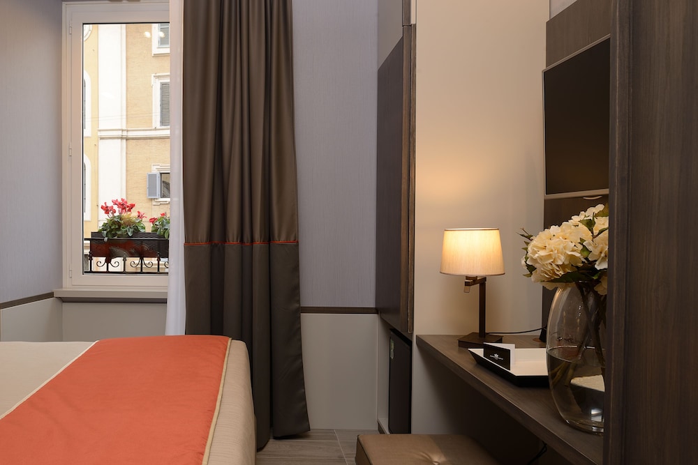 San Carlo Suite — Hotel rooms in Rome, Lazio