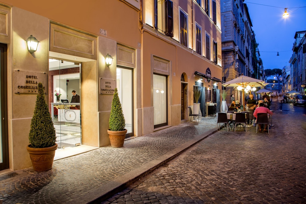 Hotel della Conciliazione — Hotel building in Rome, Lazio
