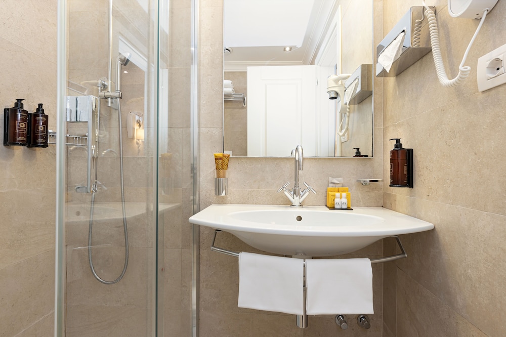 Hotel della Conciliazione — Hotel rooms in Rome, Lazio