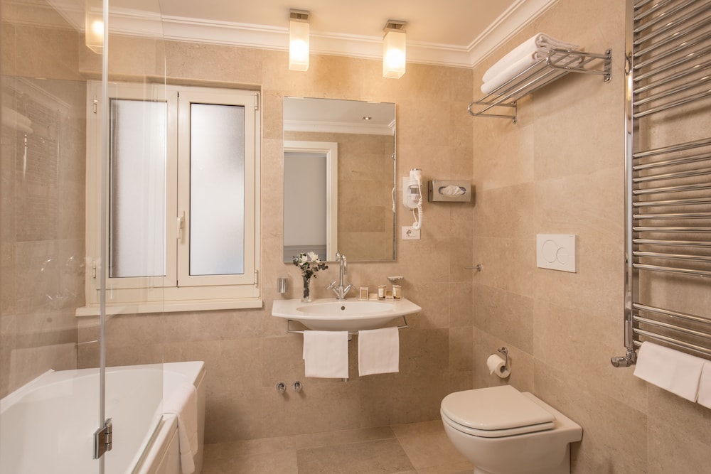 Hotel della Conciliazione — Hotel rooms in Rome, Lazio