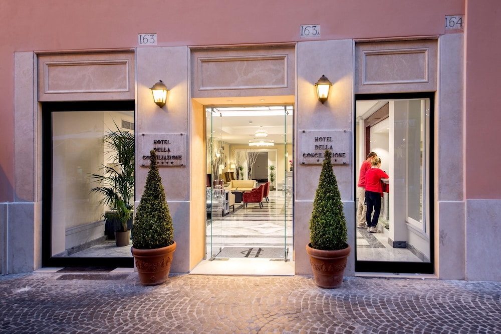 Hotel della Conciliazione — Hotel building in Rome, Lazio