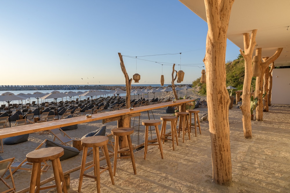 Ensana Aquahouse Health Spa Hotel — Beach in Varna, Varna Region