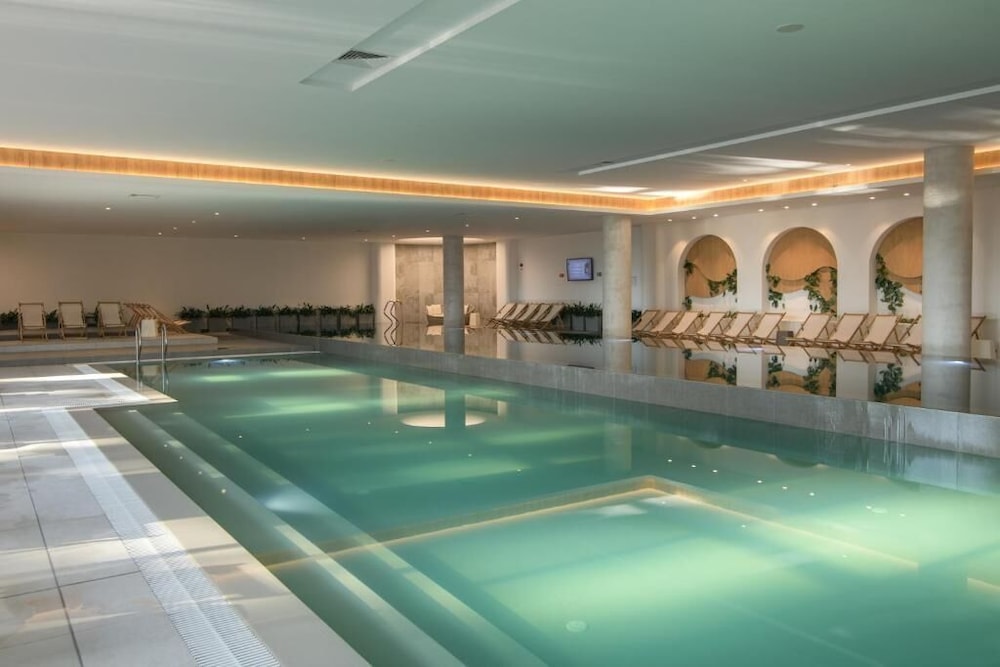 Ensana Aquahouse Health Spa Hotel — Swimming pool in Varna, Varna Region