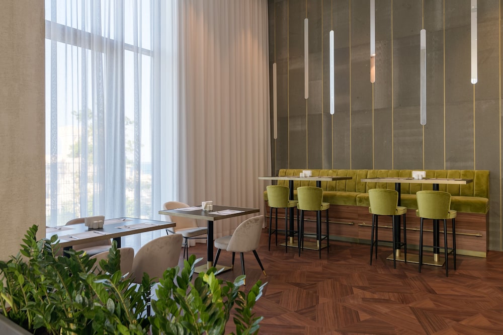 Ensana Aquahouse Health Spa Hotel — Restaurant & bars in Varna, Varna Region