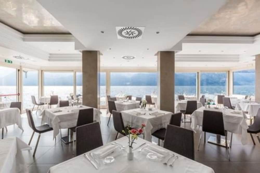 Hotel Vega — Restaurant & bars in Malcesine, Veneto