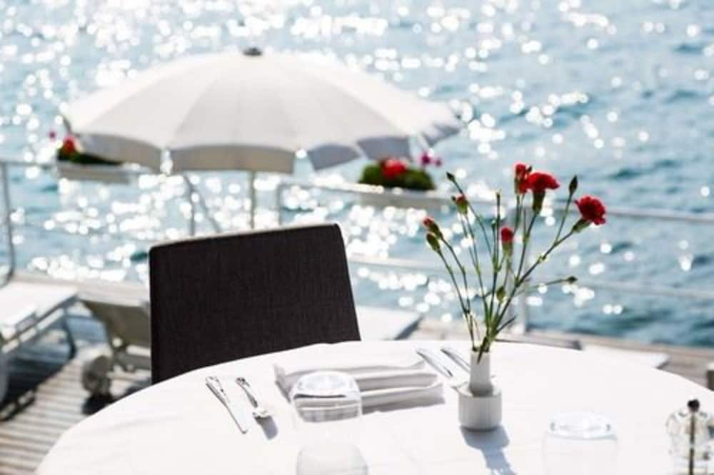 Hotel Vega — Restaurant & bars in Malcesine, Veneto