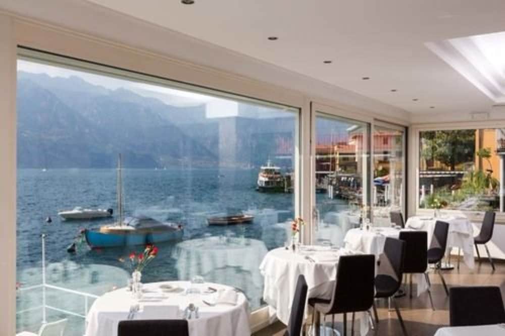 Hotel Vega — Restaurant & bars in Malcesine, Veneto