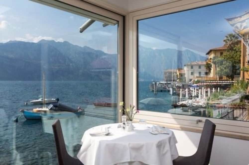Hotel Vega — Restaurant & bars in Malcesine, Veneto