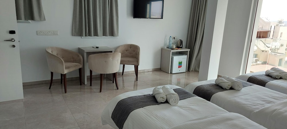 La Veranda Hotel — Hotel rooms in Larnaca, Larnaca Region