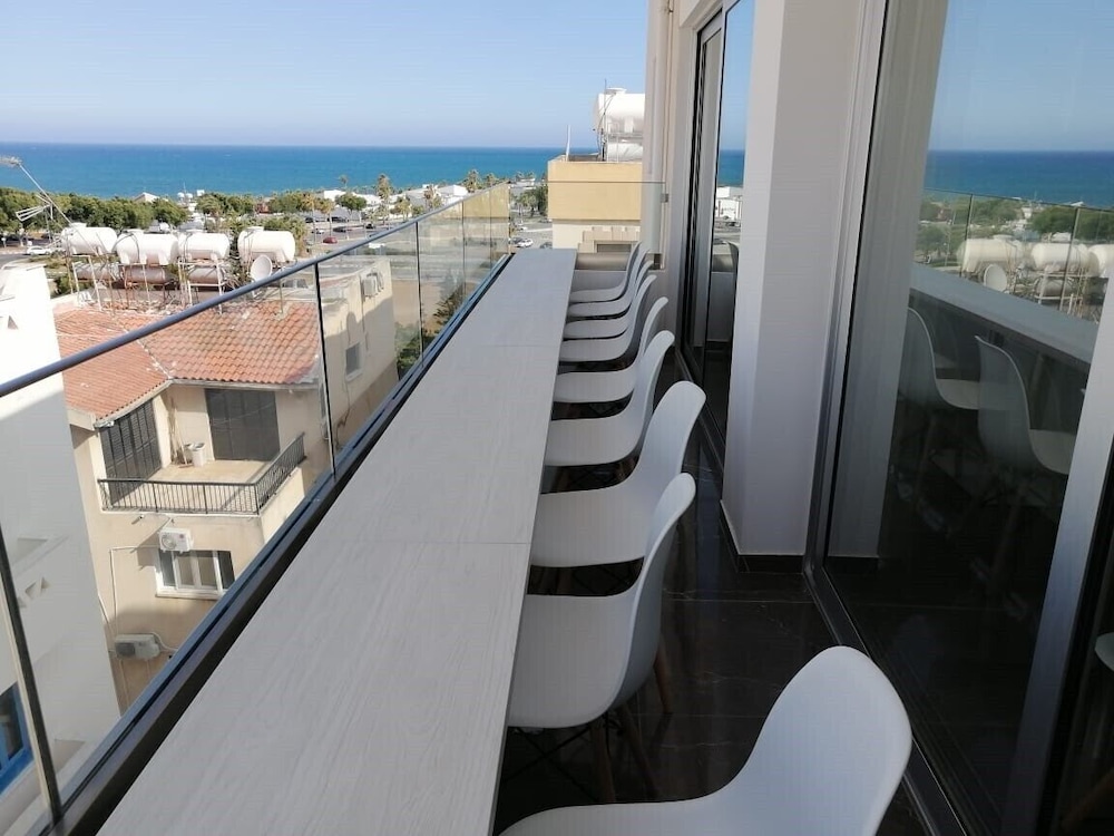 La Veranda Hotel — Hotel building in Larnaca, Larnaca Region