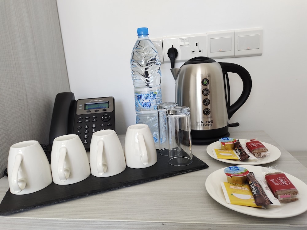 La Veranda Hotel — Hotel rooms in Larnaca, Larnaca Region