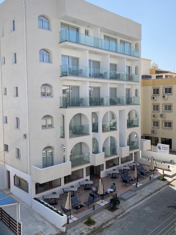 La Veranda Hotel — Hotel building in Larnaca, Larnaca Region