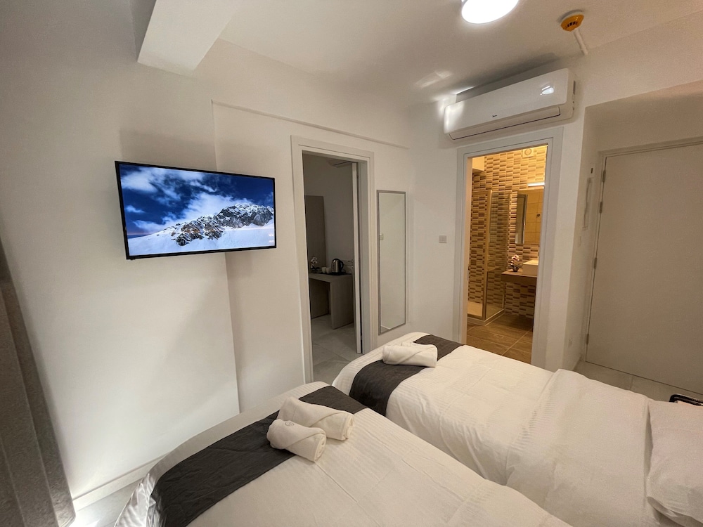 La Veranda Hotel — Hotel rooms in Larnaca, Larnaca Region