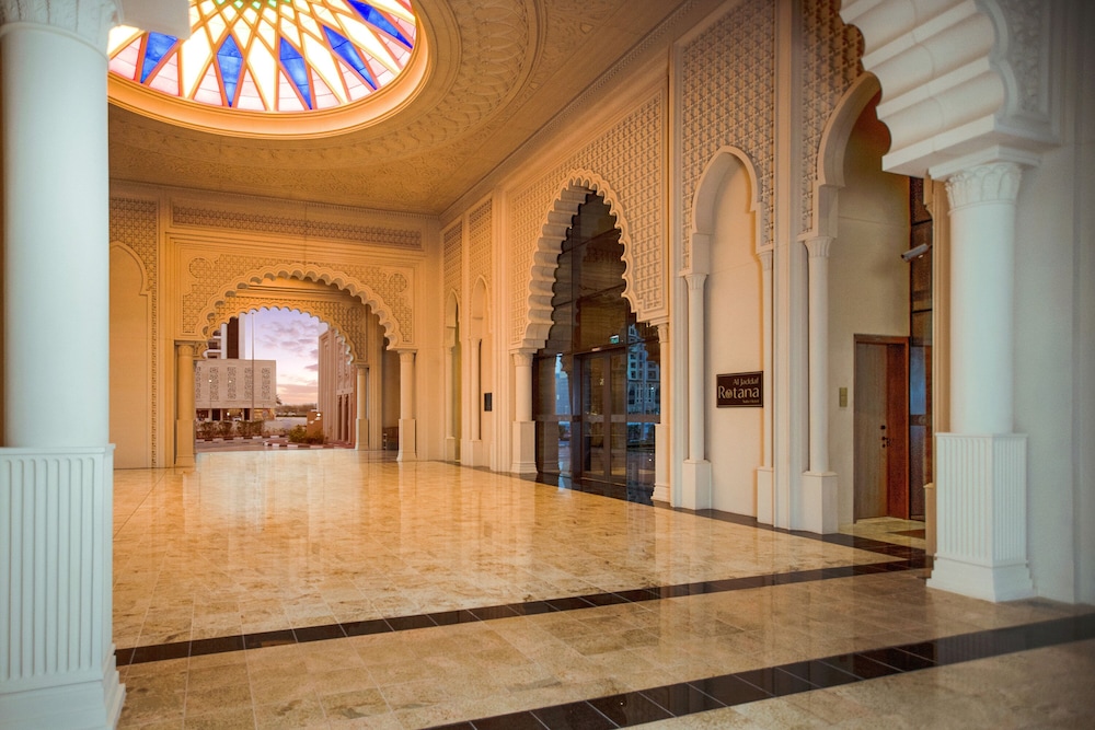 Al Jaddaf Rotana Suite Hotel — Hotel building in Dubai