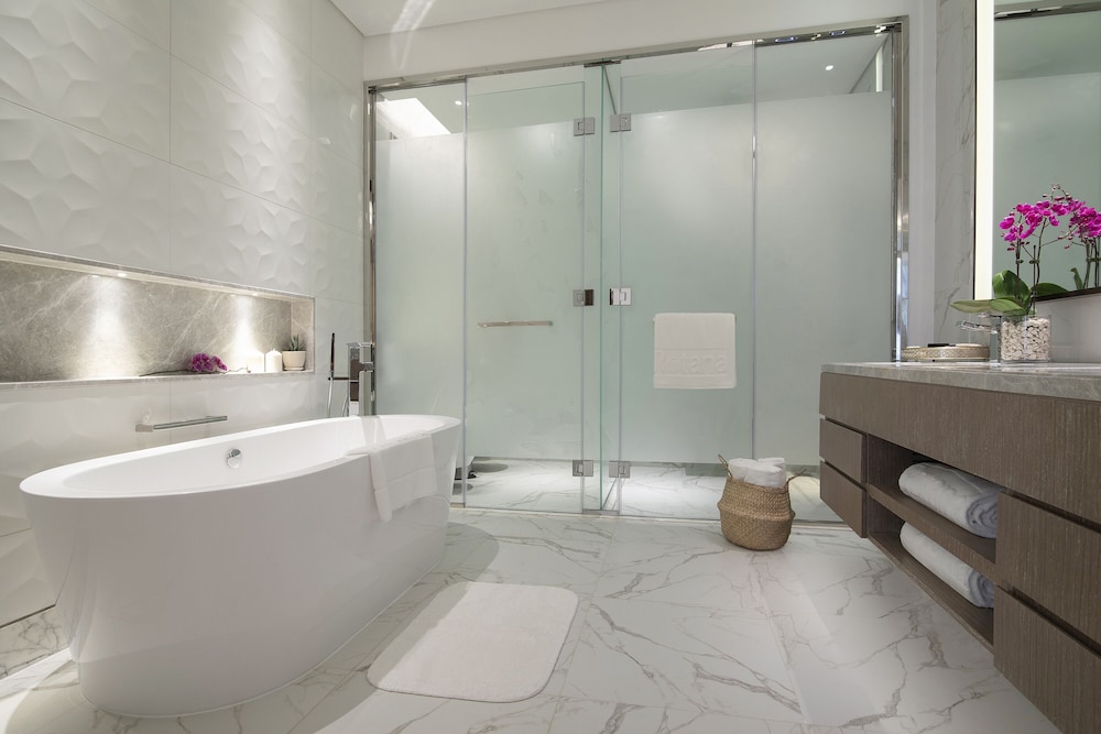 Al Jaddaf Rotana Suite Hotel — Hotel rooms in Dubai