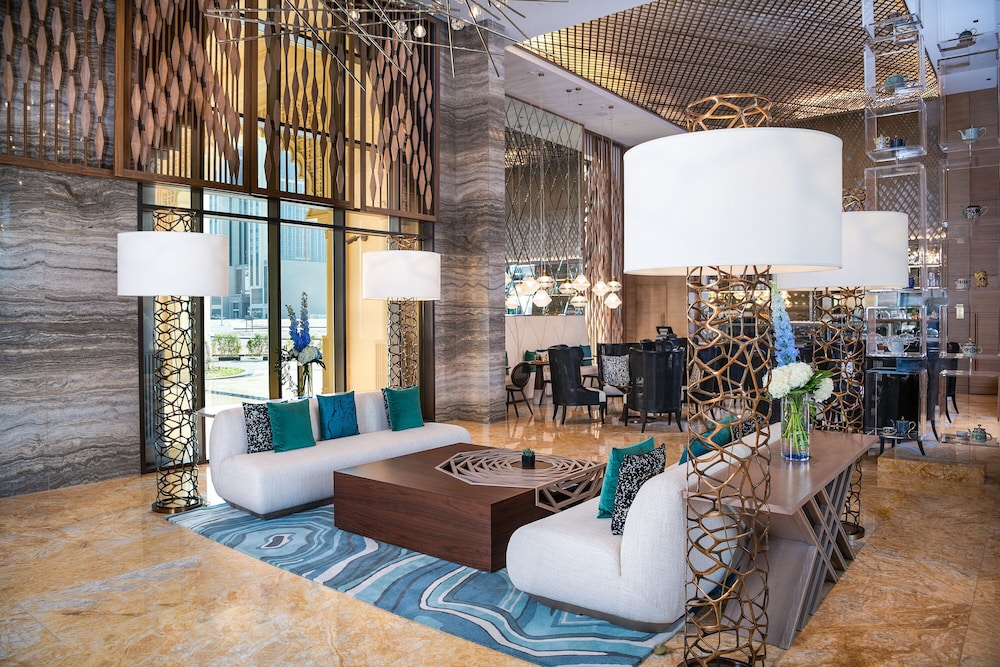 Al Jaddaf Rotana Suite Hotel — Restaurant & bars in Dubai