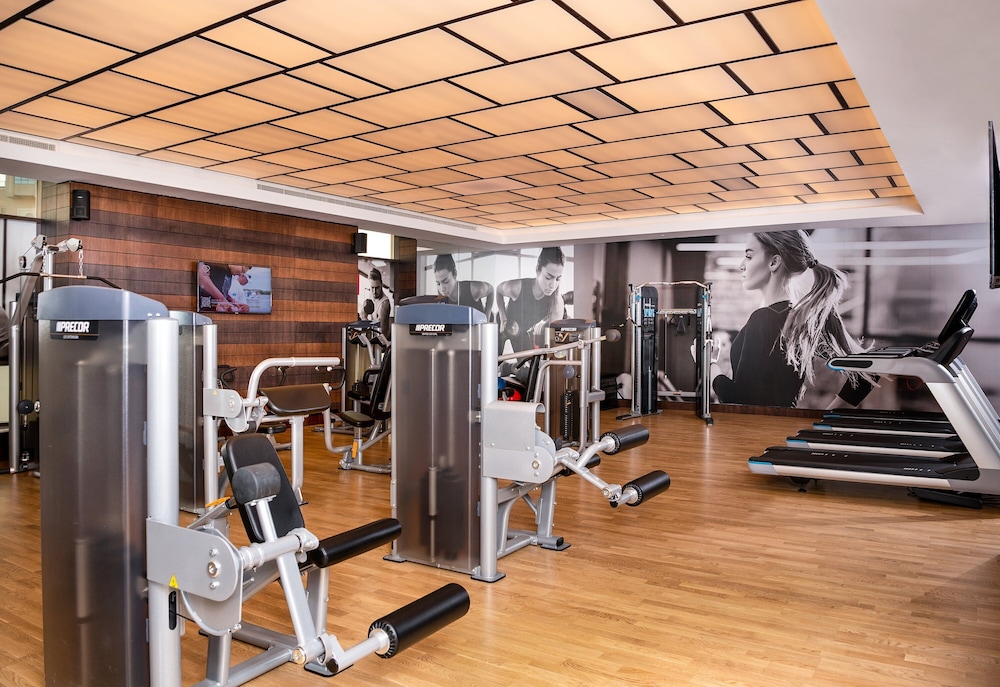Al Jaddaf Rotana Suite Hotel — Sports & recreation in Dubai