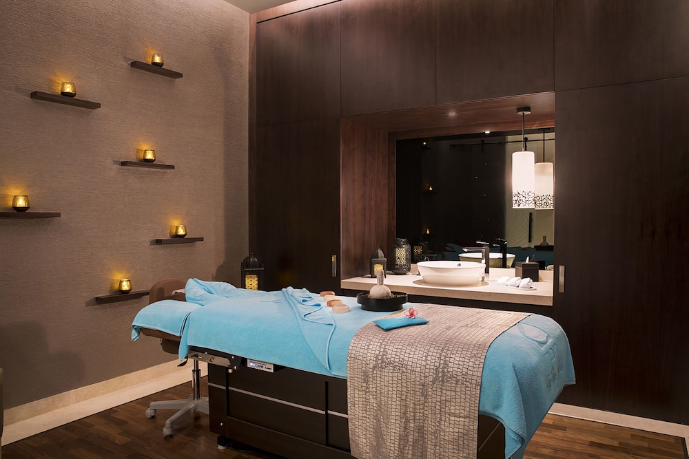 Al Jaddaf Rotana Suite Hotel — Spa in Dubai