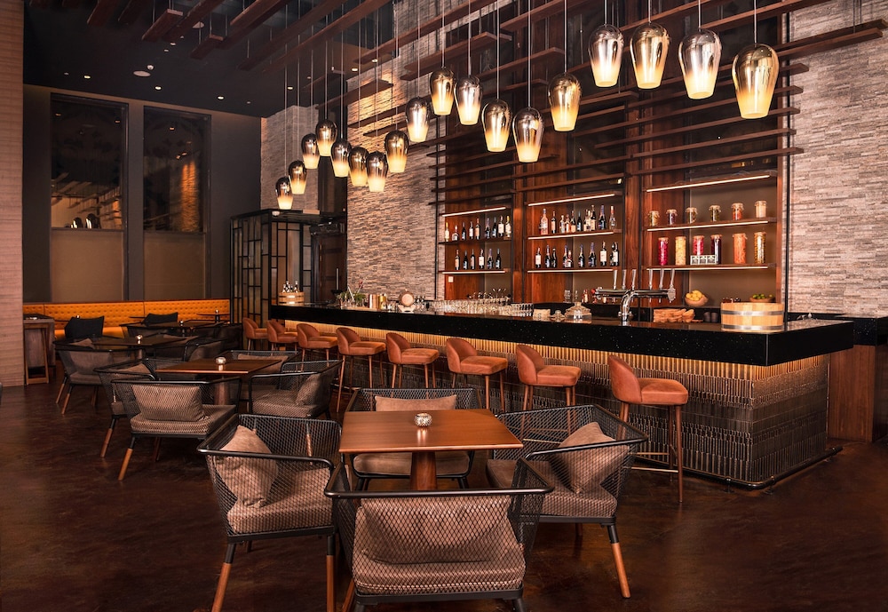 Al Jaddaf Rotana Suite Hotel — Restaurant & bars in Dubai