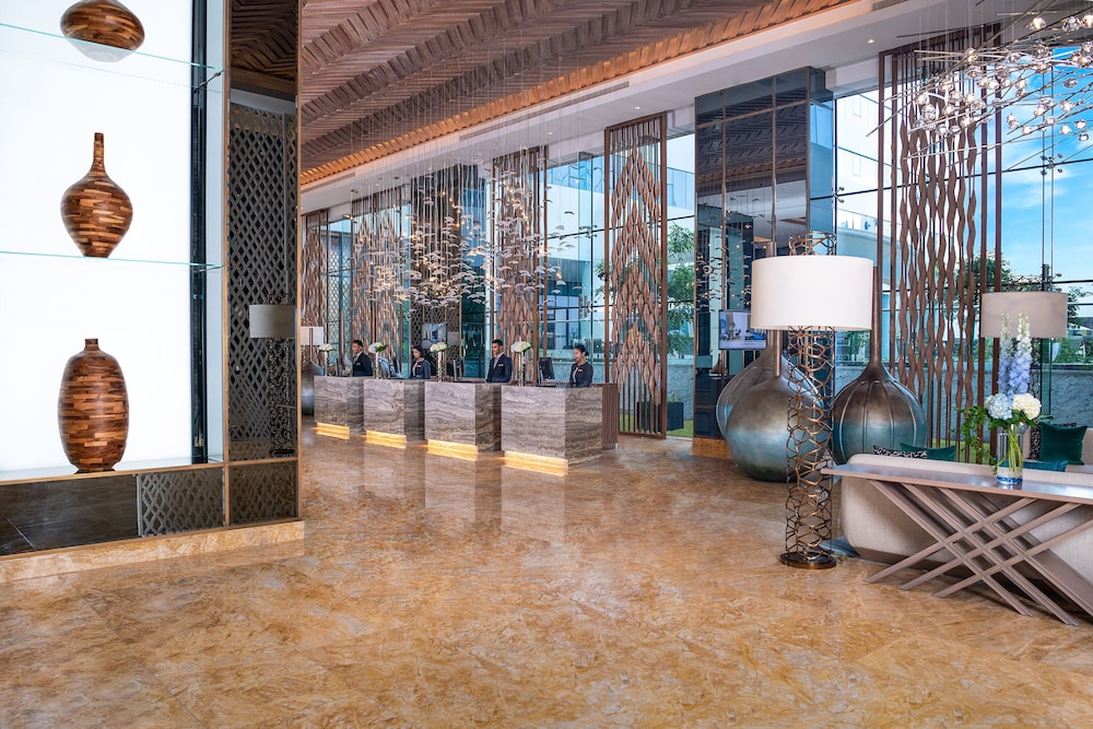 Al Jaddaf Rotana Suite Hotel — Hotel building in Dubai