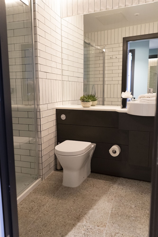 Dublin One Hotel — Rooms in Dublin, Dublin City