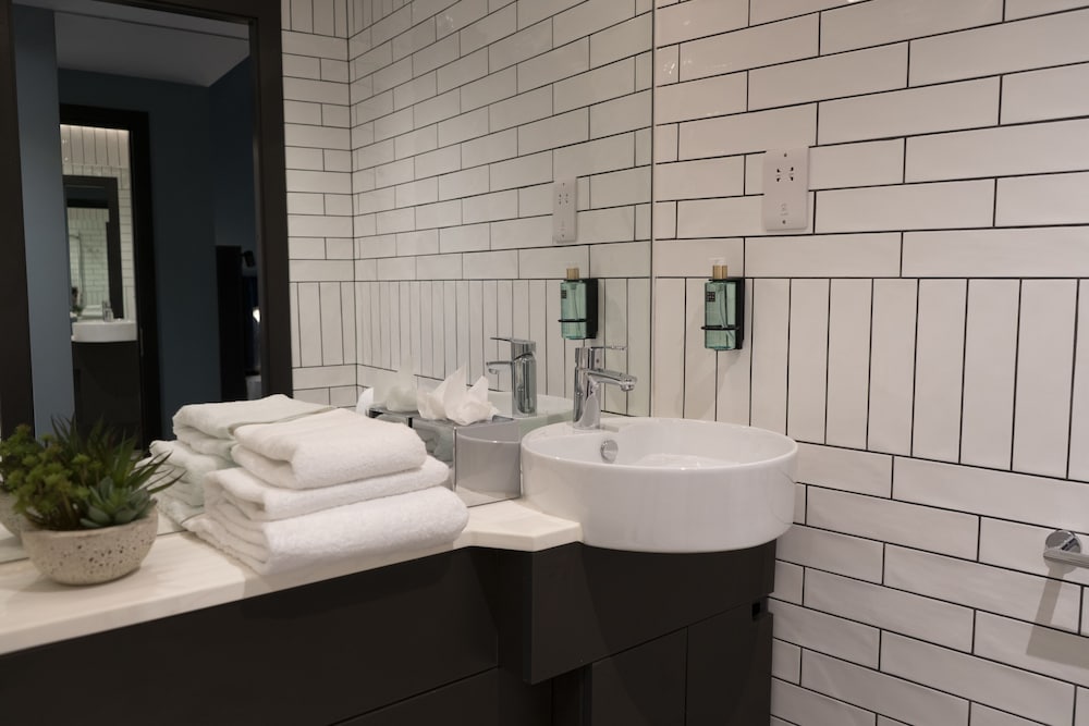 Dublin One Hotel — Rooms in Dublin, Dublin City