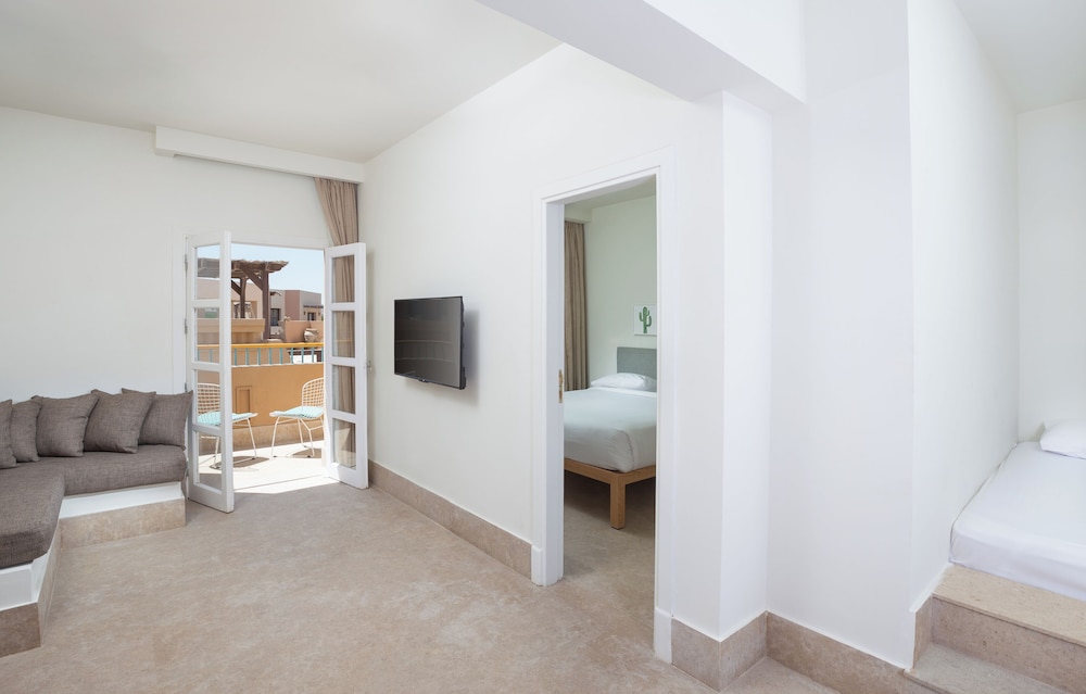 Captain's Inn — Hotel rooms in El Gouna, Red Sea
