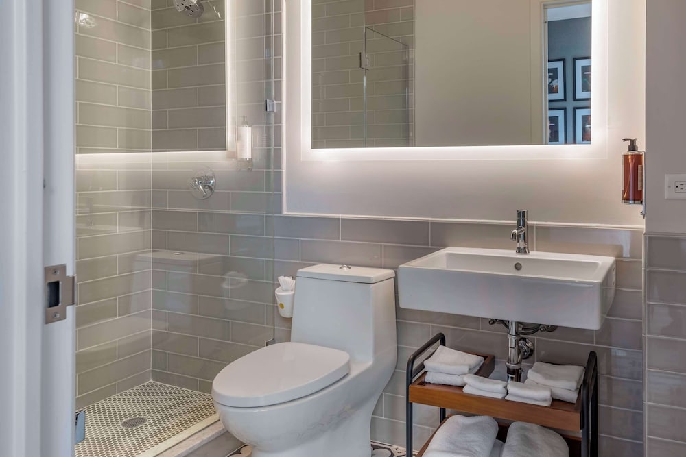 The Draper New York, Tapestry Collection by Hilton — Hotel rooms in New York City, New York State