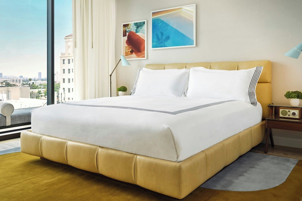 The Hollywood Grande, Autograph Collection — Hotel rooms in Los Angeles, California