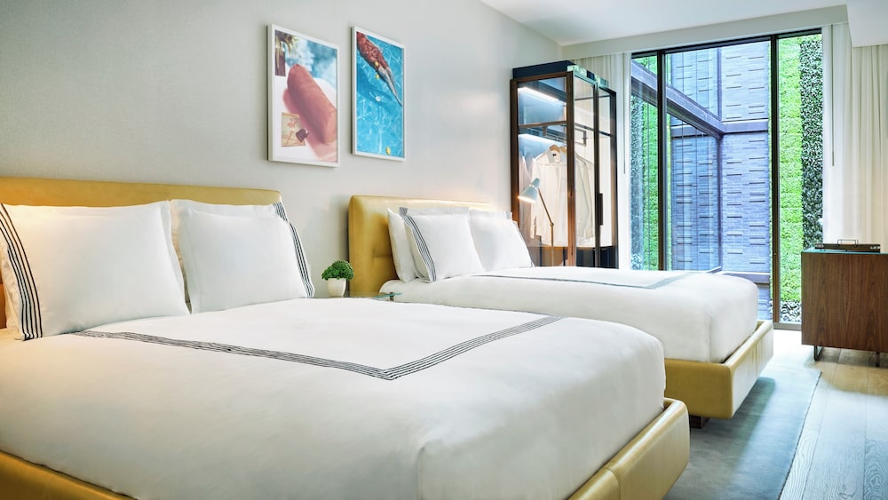 The Hollywood Grande, Autograph Collection — Hotel rooms in Los Angeles, California