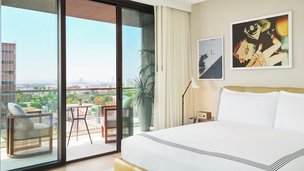The Hollywood Grande, Autograph Collection — Hotel rooms in Los Angeles, California