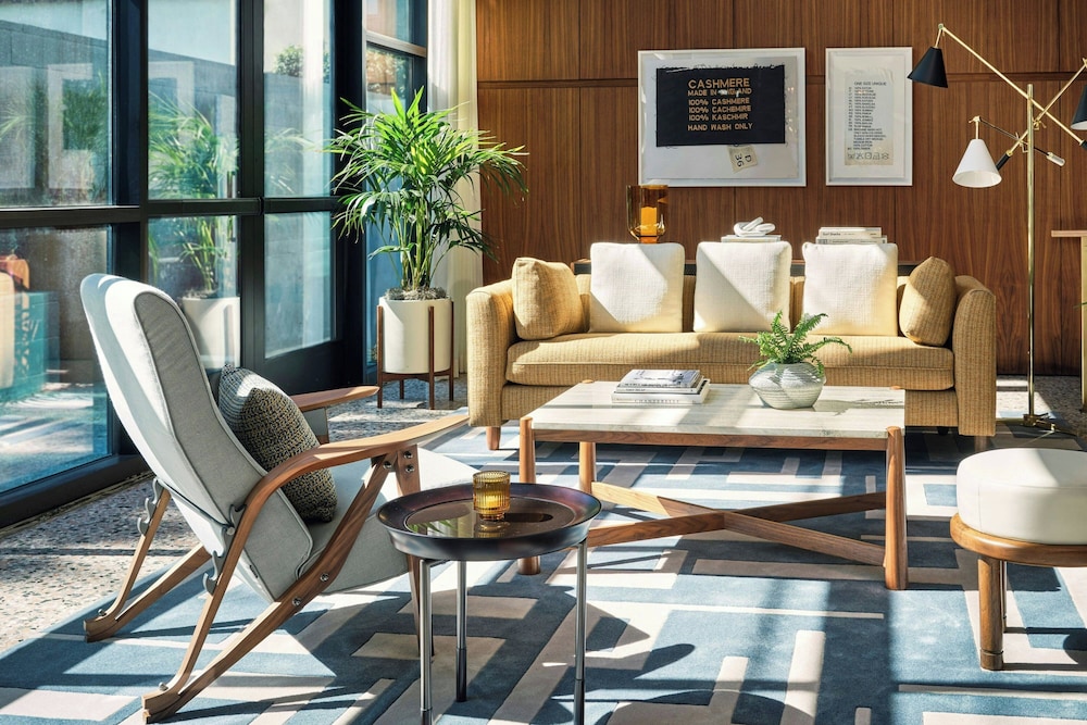 The Hollywood Grande, Autograph Collection — Hotel rooms in Los Angeles, California