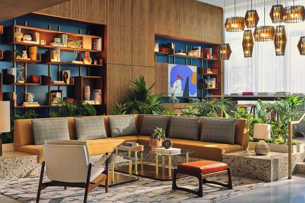 The Hollywood Grande, Autograph Collection — Hotel building in Los Angeles, California